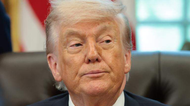 Trump ataca a Biden con otra imagen de IA: así mostró a su hijo Hunter