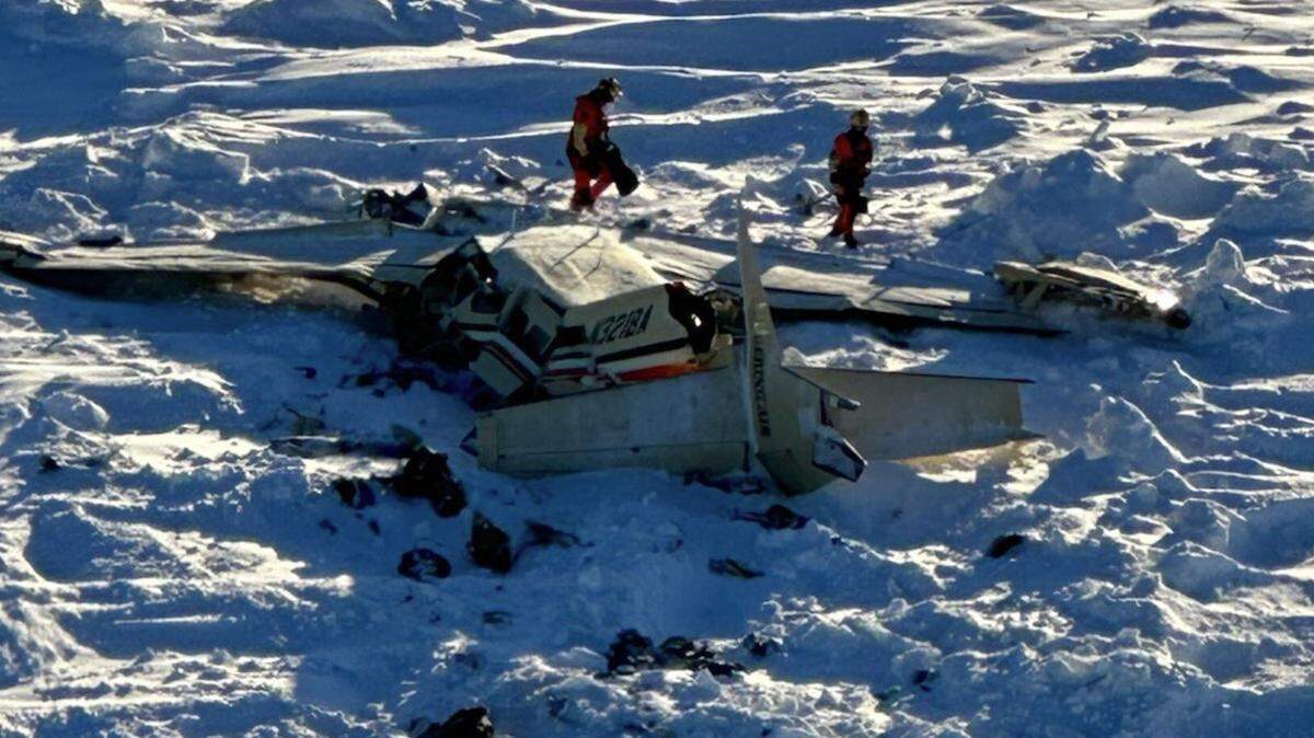 Restos de una avioneta siniestrada en Alaska.