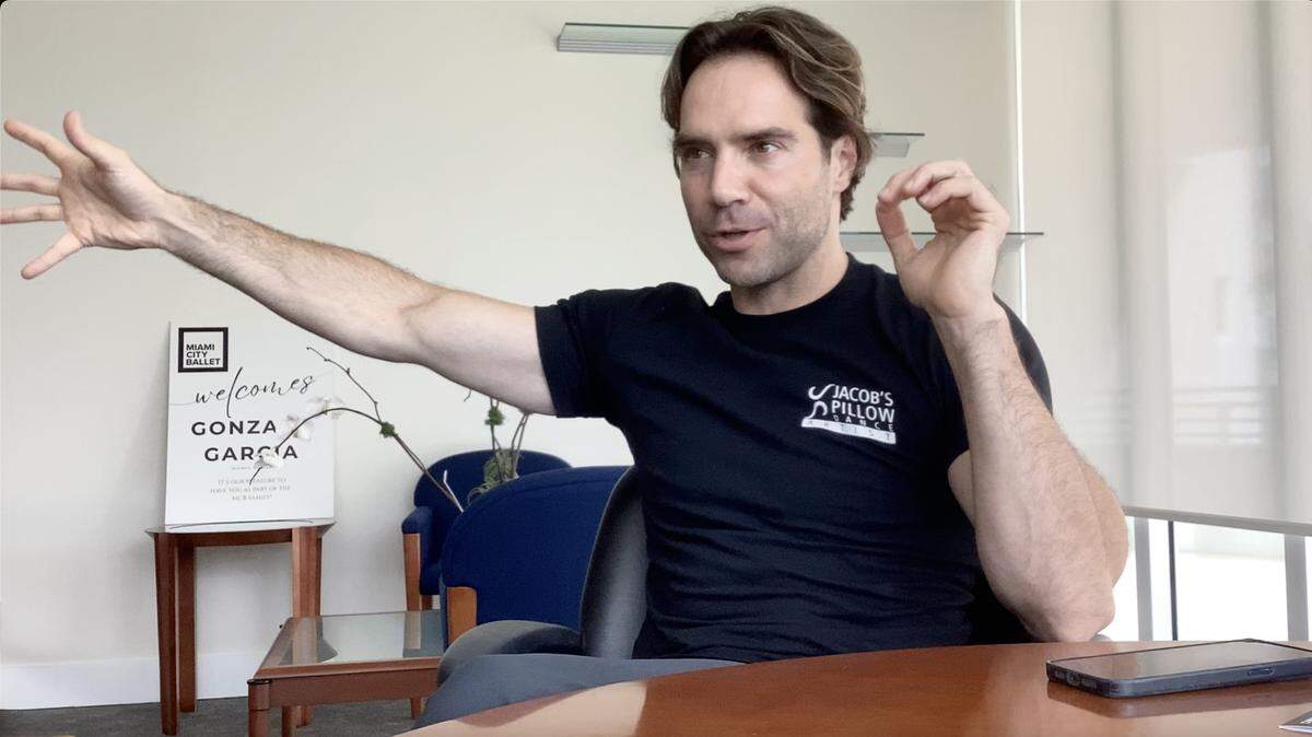 “Hay una complicidad artística y humana entre los bailarines de MCB, que es de admirar y que me inspira muchísimo”, afirma&nbsp;Gonzalo García, director artístico de Miami City Ballet. 