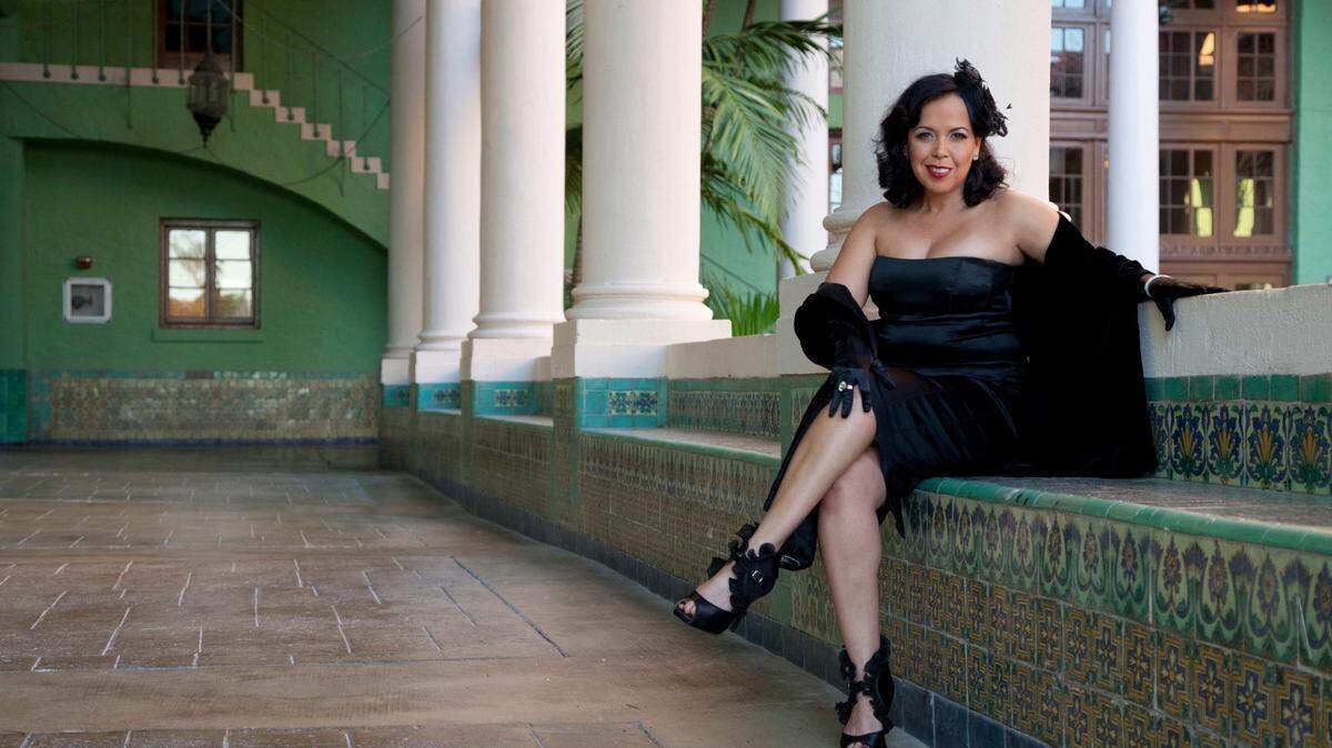 Jessi Campo interpretará canciones de La Lupe, en Alfaro’s, el conocido centro nocturno ubicado en el corazón de la Calle Ocho.