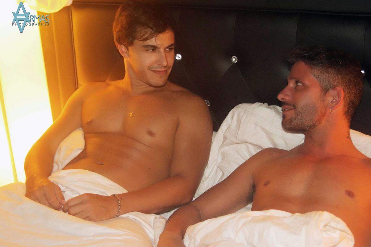 Una escena de “Nada personal” con  Tomás Valdivieso y Theo Nogueira.