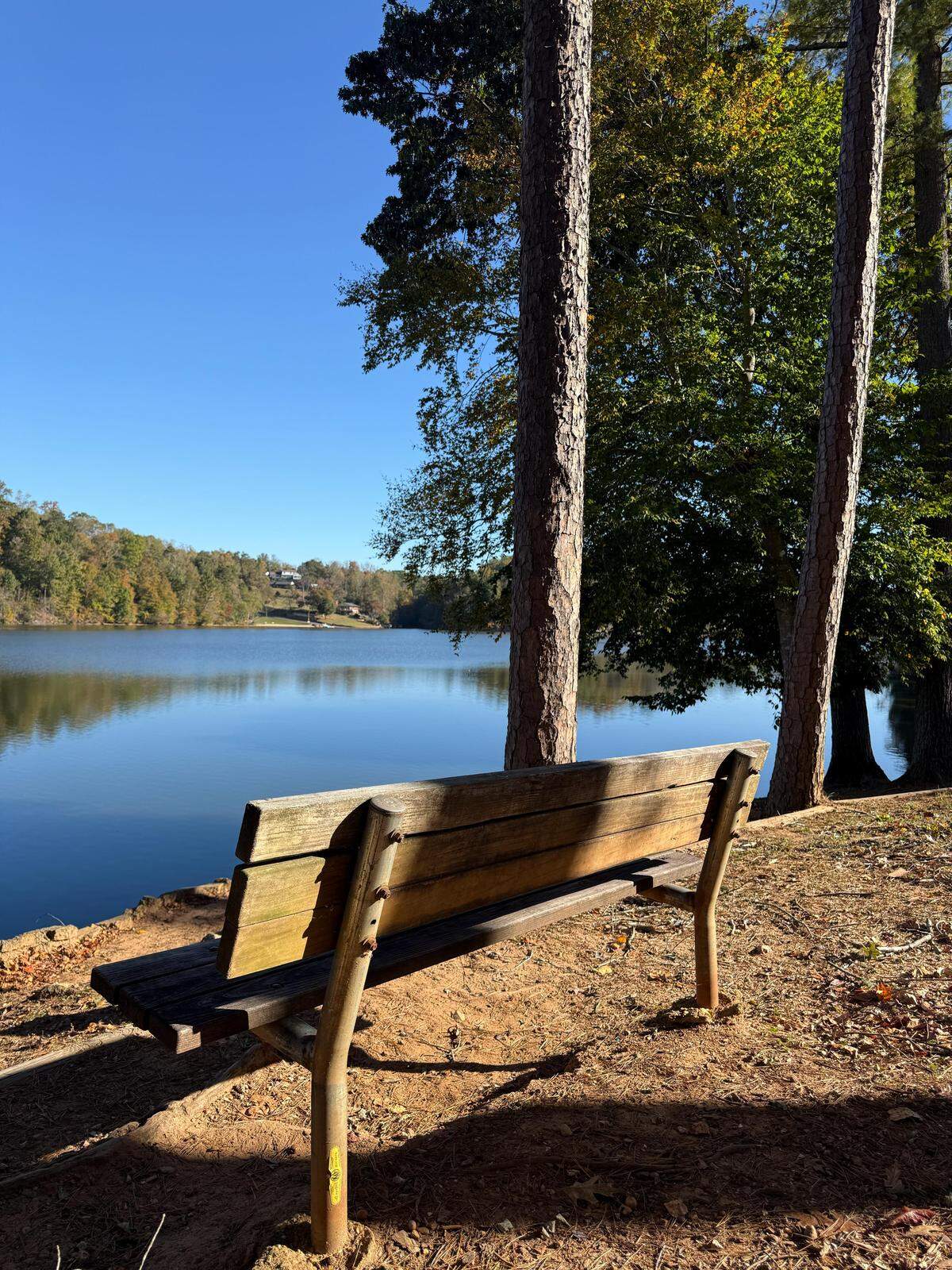 El Hickory Lake, donde la panorámica no puede ser más idílica, con el reflejo del cielo sobre el agua estática.