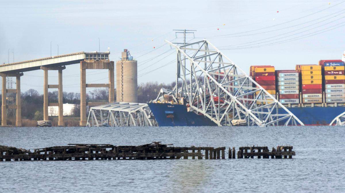 El puente Francis Scott Key de Baltimore colapsó la madrugada del martes 26 de marzo de 2024 por el impacto de un buque de carga que había perdido el control.