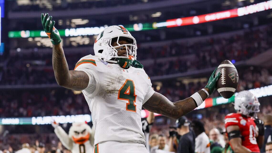 Los Huracanes de Miami tumban a uno de los favoritos y pasan a la semifinal en el football universitario
