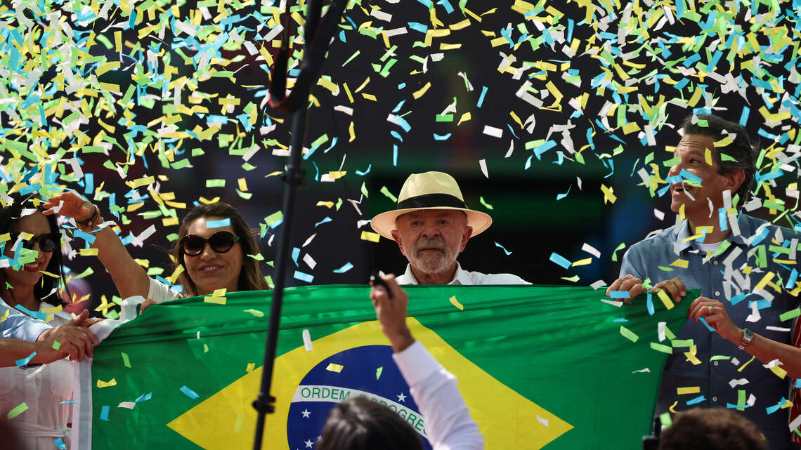 Lula lanza candidatura a la reelección en Brasil y pretende recuperar el apoyo de los trabajadores al PT