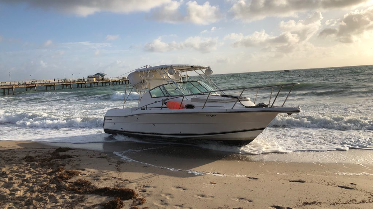 Una embarcación con migrantes en las playas del sur de la Florida. Foto sumistrada por el Chief Patrol Agent Thomas G. Martin