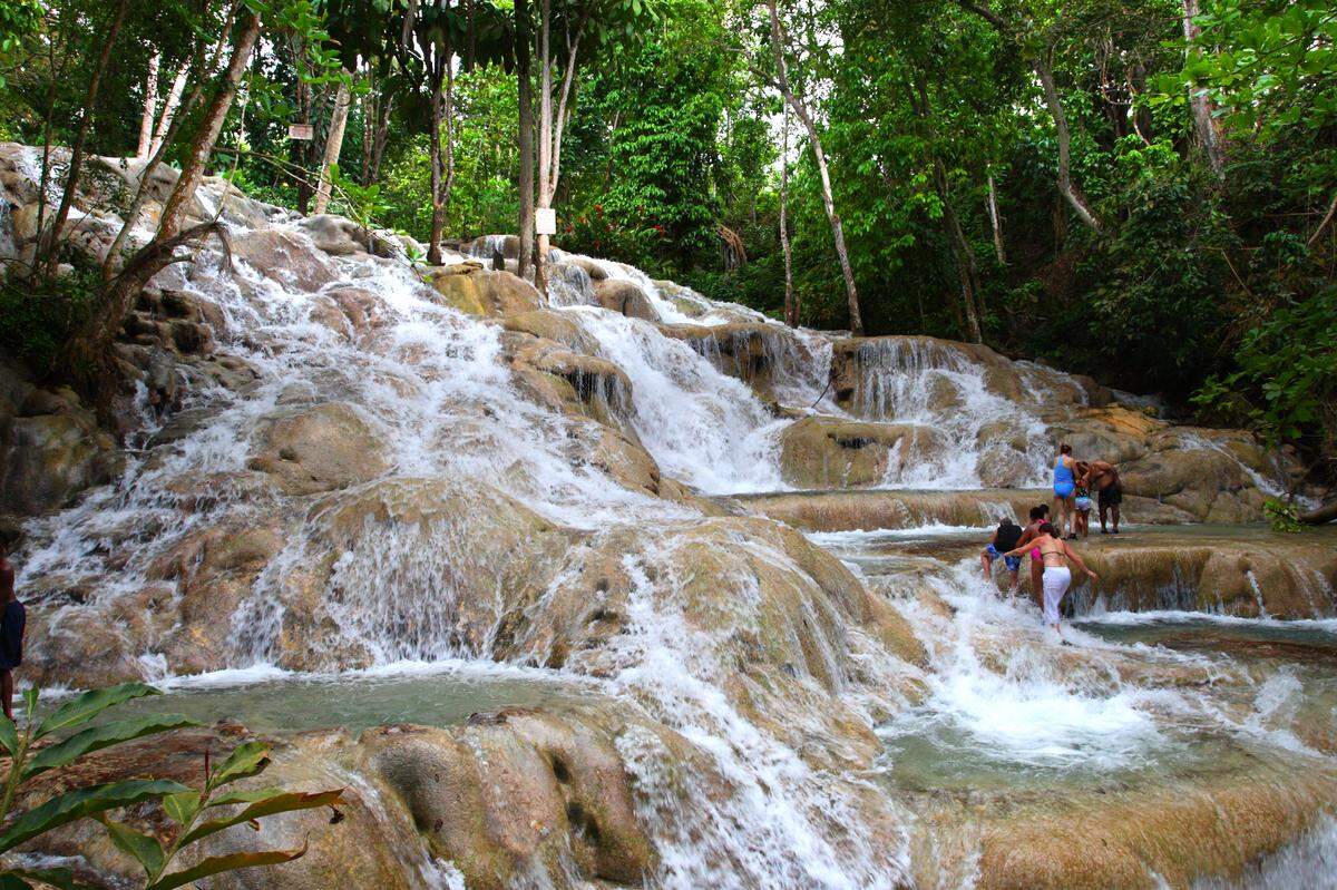 Curso de agua en la isla de Jamaica.