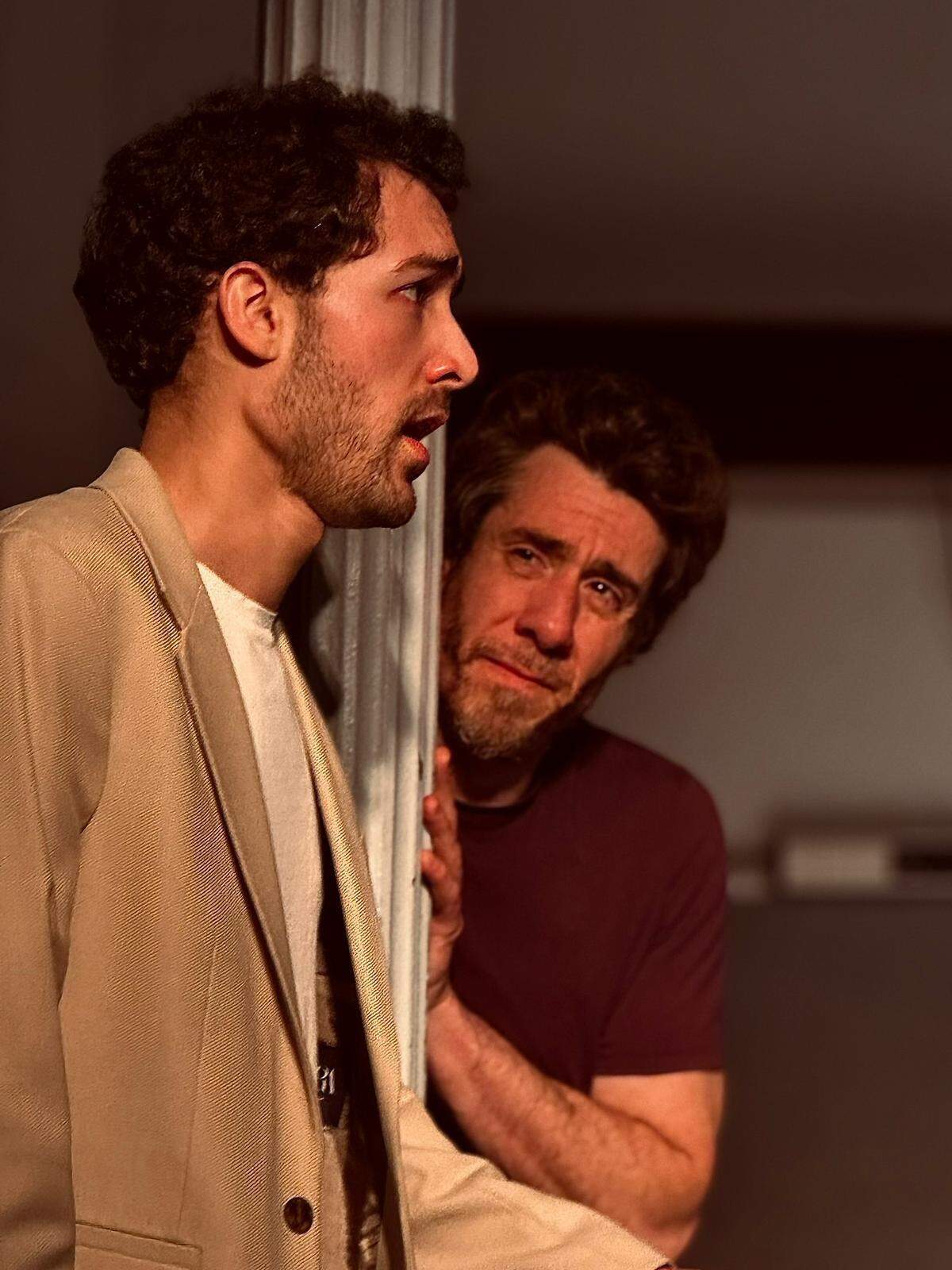 El talento y la intuición son un gran punto de partida para llegar a ser un actor profesional, pero no construyen una carrera artística, asegura López-Tagle. 