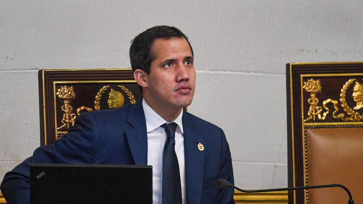 Foto de archivo.  El líder opositor venezolano Juan Guaidó sostuvo un encuentro con el representante diplomático de Estados Unidos para Venezuela desde su oficina en Colombia, James Story, quien se encuentra de visita en Venezuela, según confirmó este martes a Efe una fuente cercana al dirigente antichavista.