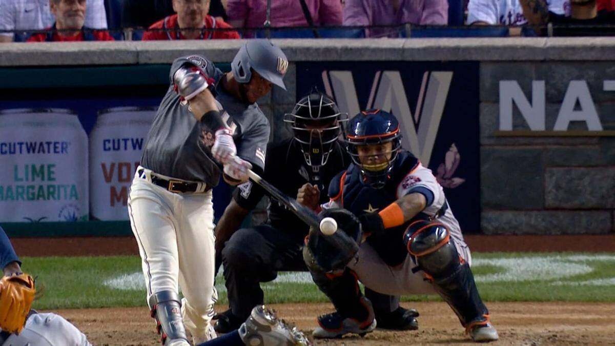 Yadiel Hernández viene a Miami con los Tigres del Licey.