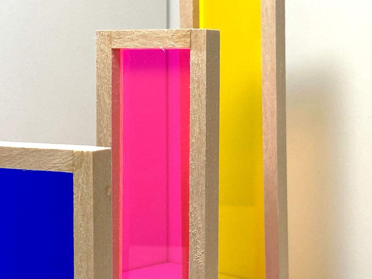 La artista Devora Pérez presenta su obra en la exhibición colectiva “At The Edge” en Oolite Arts Miami Beach.