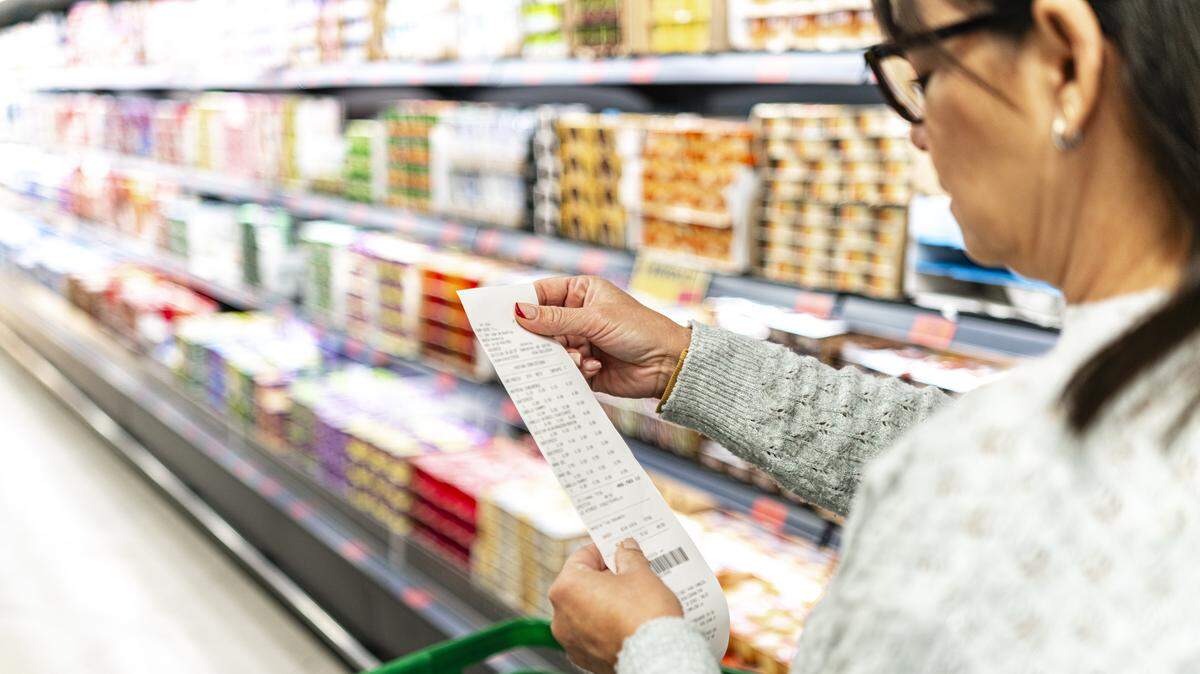 La inflación en Estados Unidos aumenta a 2.9% en agosto, su nivel más alto desde enero, aunque se cree que no tendrá efecto en la posible decisión de la Reserva Federal de recortar la tasa de interés referencial.