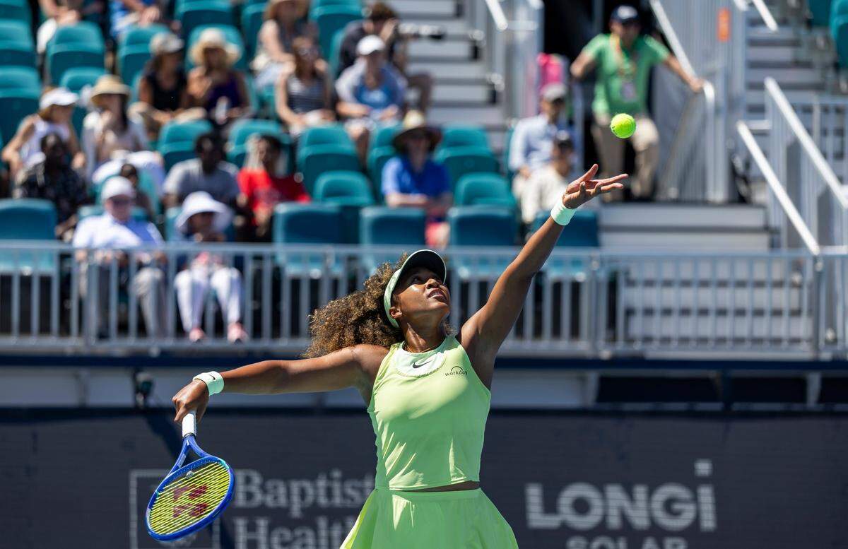 La japonesa Naomi Osaka superó 3-6, 6-4 y 6-3 a la ucraniana Yulia Starodubtseva, el martes en el Miami Open en el Hard Rock Stadium de Miami Gardens.