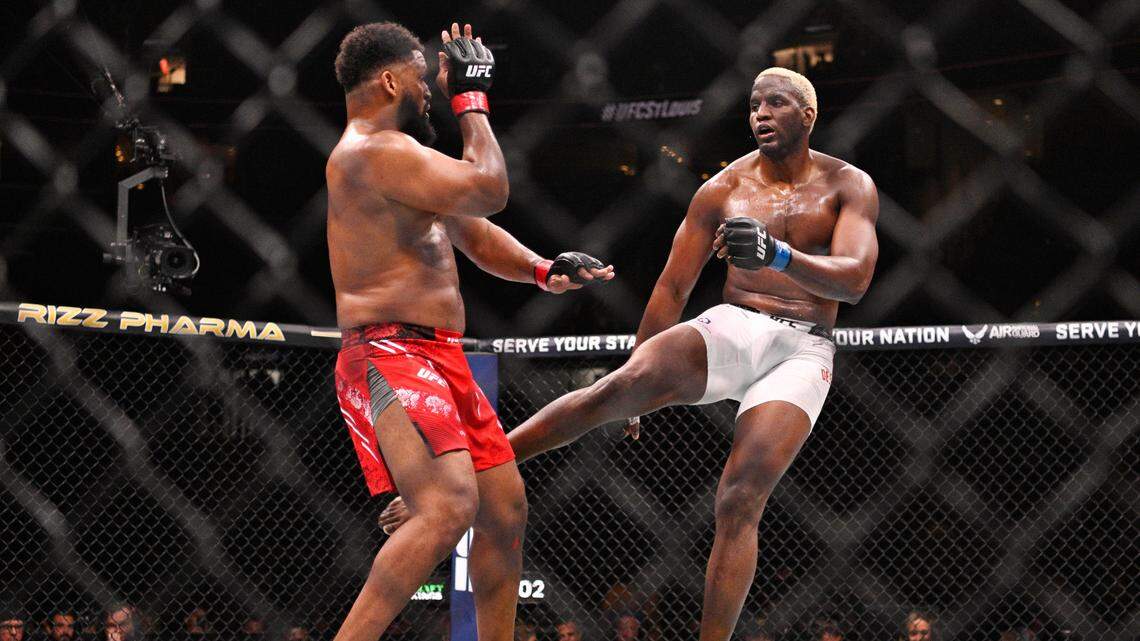 Ser cortado por la UFC es un duro golpe para Robelis Despaigne (der.), pero no el fin del mundo y mucho menos de su carrera deportiva.