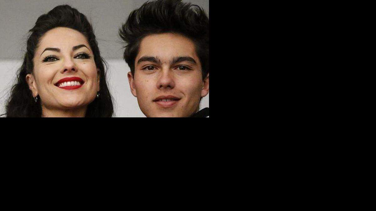 La actriz uruguaya Bárbara Mori y su hijo Sergio Mayer Mori en una foto de archivo. EFE
