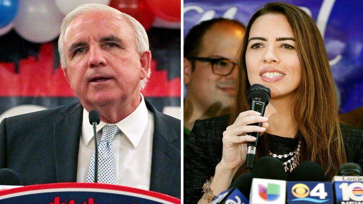 La contienda por la alcaldía de Miami-Dade irá a una segunda vuelta electoral, luego de que el alcalde Carlos Giménez no lograra alcanzar la noche del martes una victoria por mayoría que dejara por fuera a su más cercana retadora: Raquel Regalado.