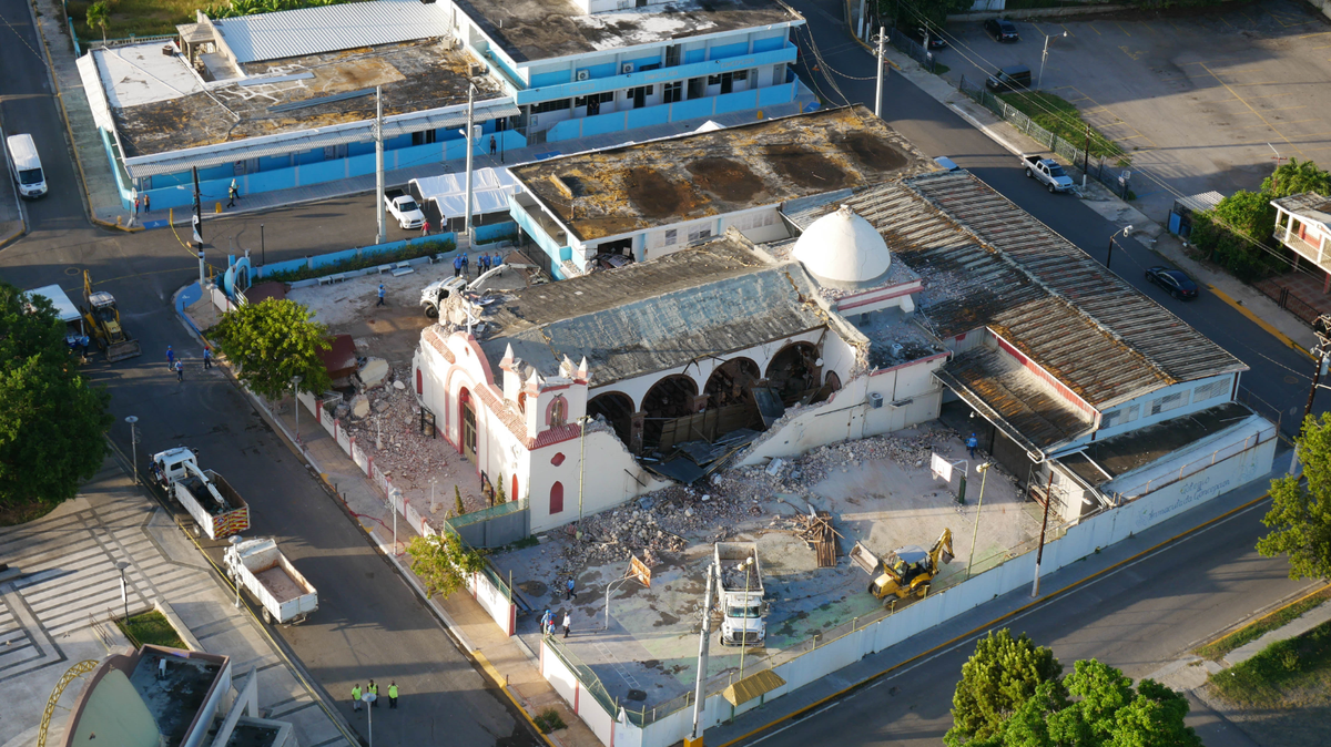 Vista aérea de la iglesia Parroquia Inmaculada Concepción en Guayanilla, Puerto Rico, que colapsó el 7 de enero de 2020 debido al terremoto.
