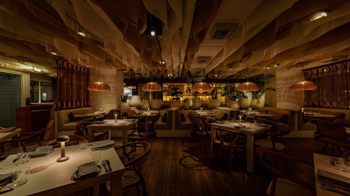 El comedor del restaurante Mykonos, ahora abierto en Fort Lauderdale.