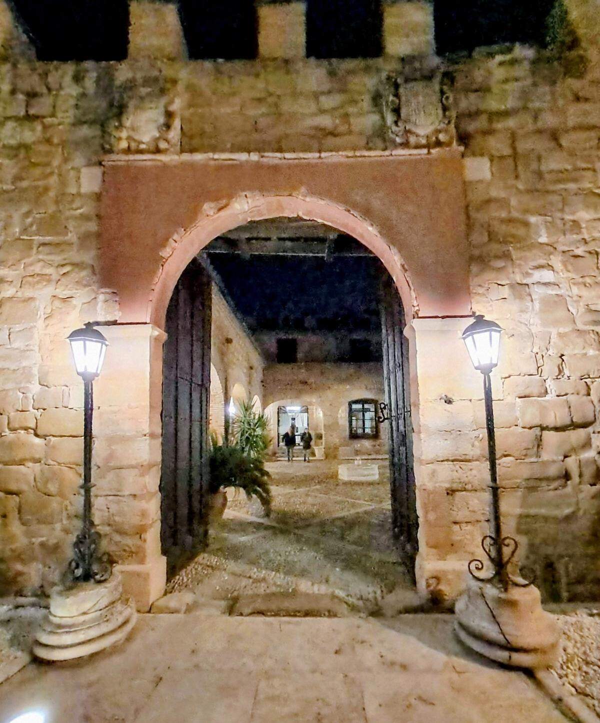 Entrada de la Casa Palacio de Mengíbar, hoy convertido en Hotel de 4 estrellas.