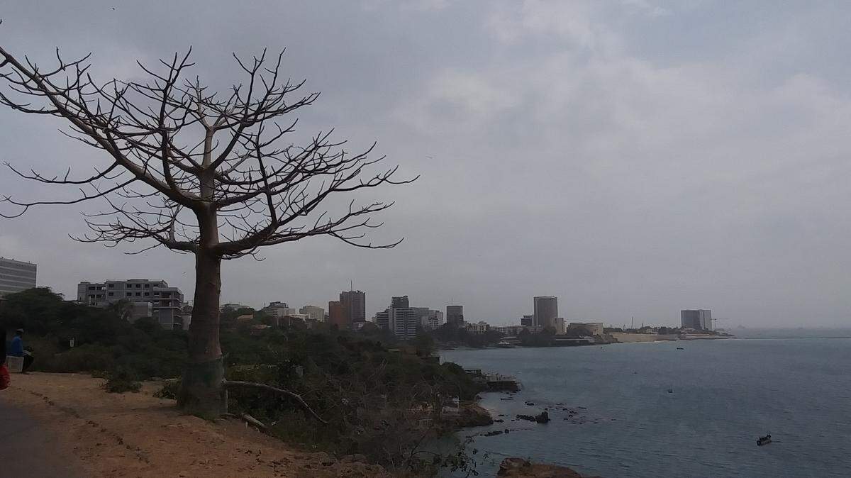 Vista de Dakar capital y actual puerta de entrada al país para los viajeros internacionales.