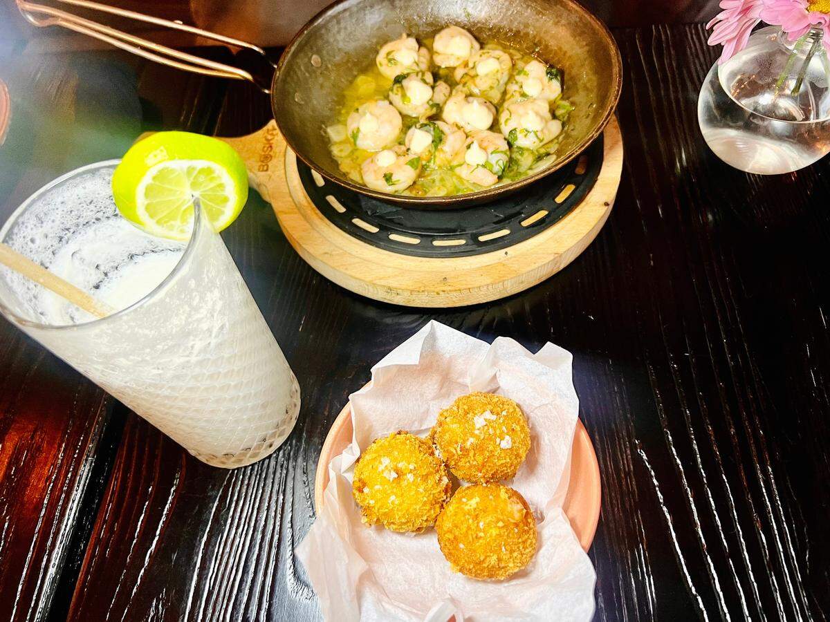 Las tapas son muy populares en el restaurante La Tremenda en la ciudad del Doral