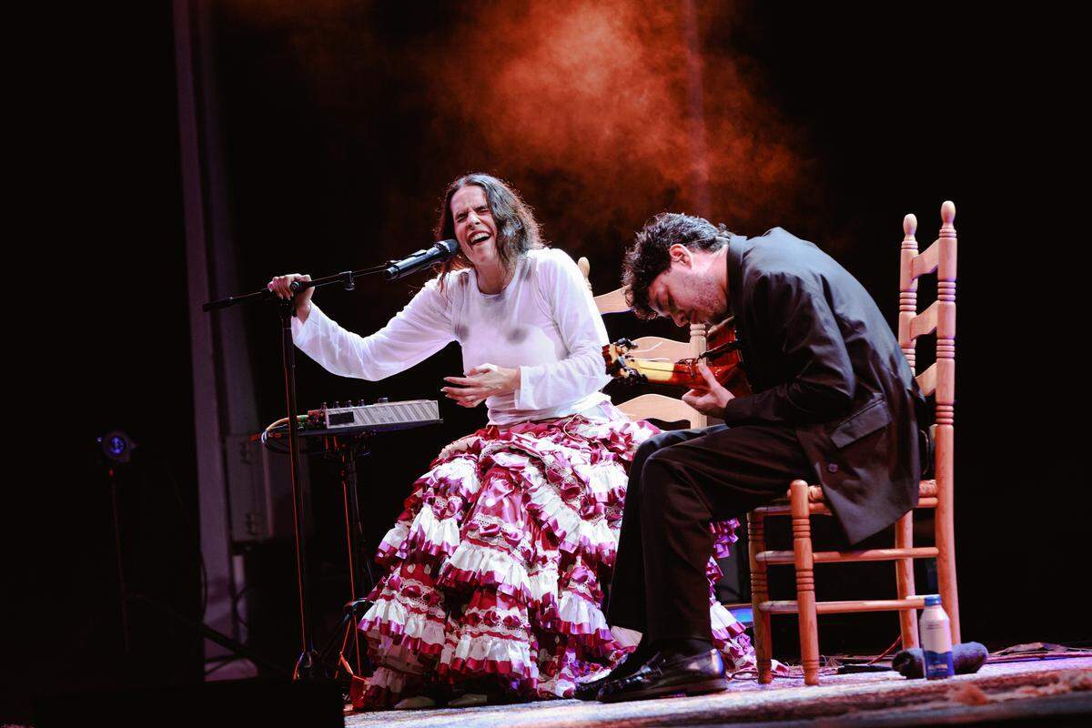  Ángeles Toledano y Benito Bernal en el Miami Beach Bandshell.
