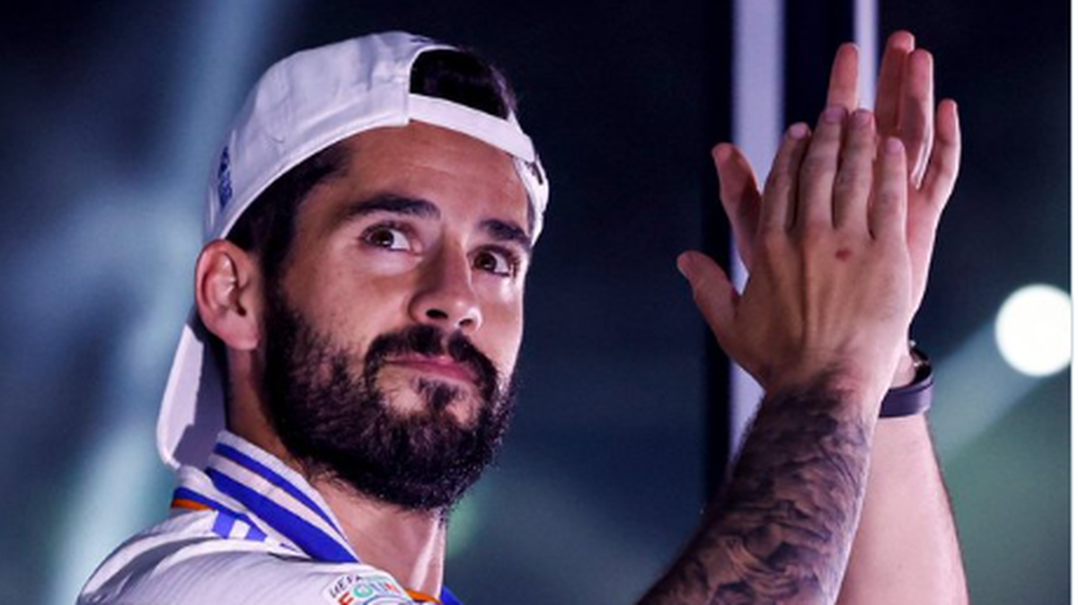  El Real Madrid despidió a Isco Alarcón tras nueve años en el club con una muestra de agradecimiento, calificándolo como “leyenda” y elogiando un fútbol, que asegura “ha dejado huella en todos los madridistas”.