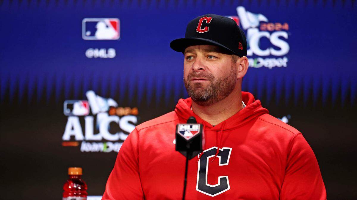 Stephen Vogt firmó notas sobresalientes en su primer año como entrenador en Grandes Ligas al liderar a los Guardianes de Cleveland de regreso a la postemporada, con el segundo mejor récord (92-69) en la Liga Americana.