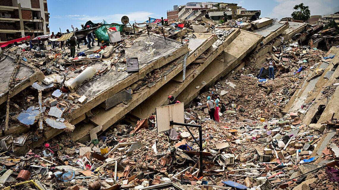 Sube a 3,685 la cifra de muertos por los terremotos en Venezuela