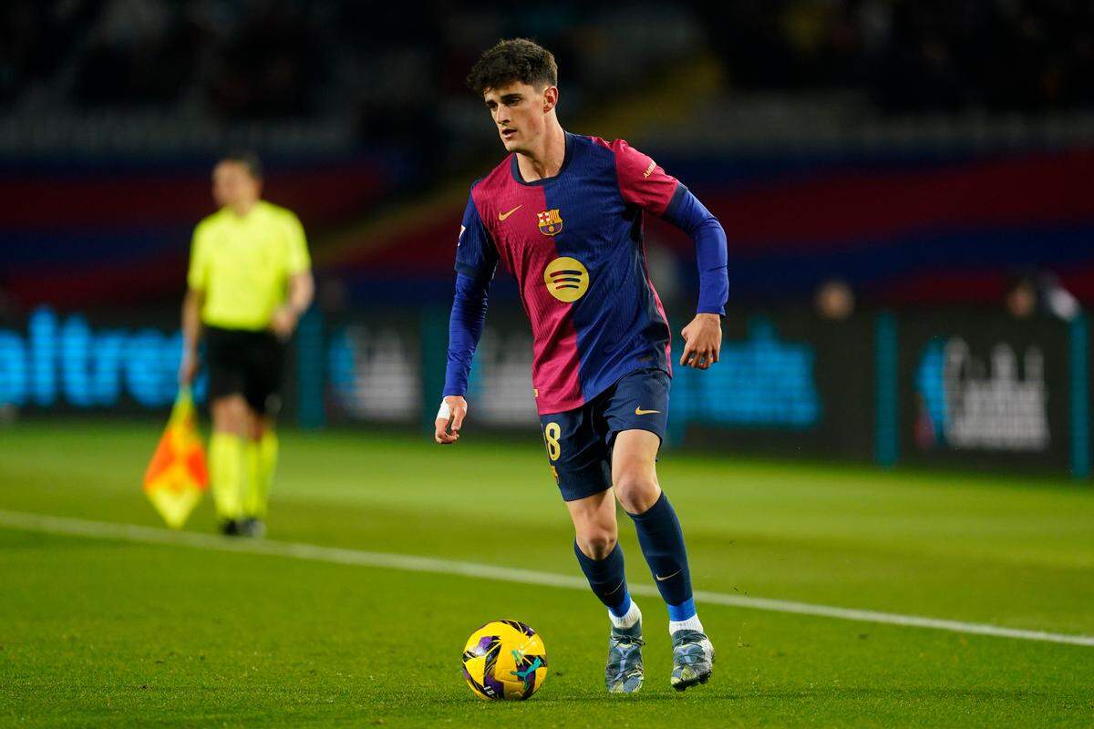 El delantero de Barcelona Pau Victor también está a la espera de acontecimientos sobre su caso.