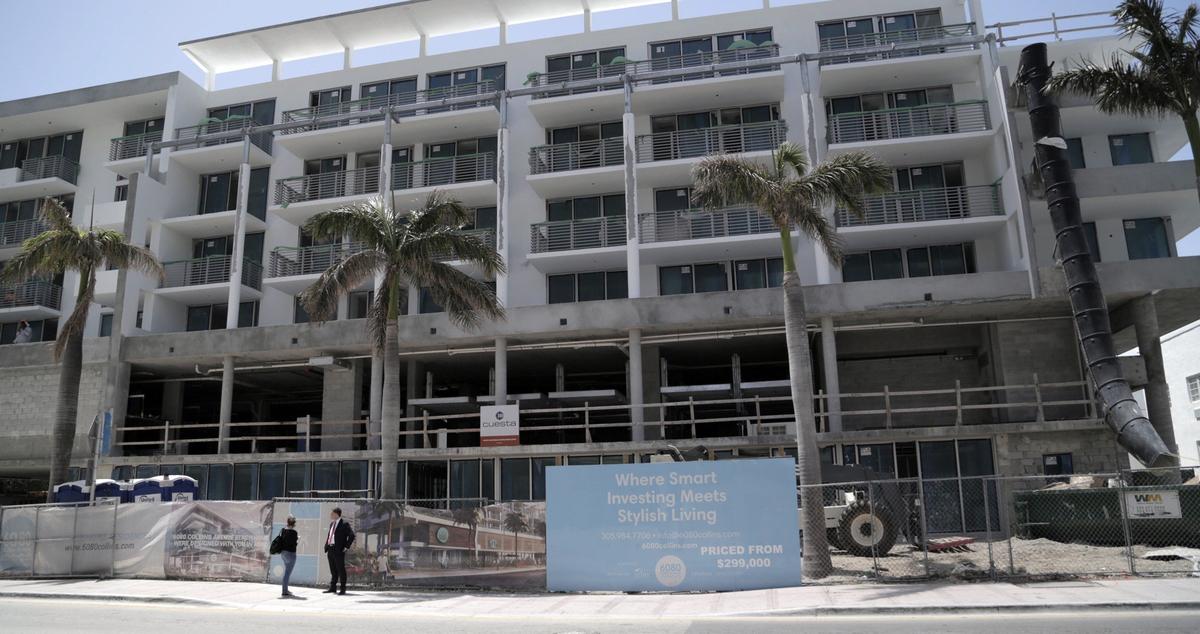 Vista del edificio ubicado en 6080 Collins Ave, en Miami Beach, donde los apartamentos más pequeños tienen 350 pies cuadrados.