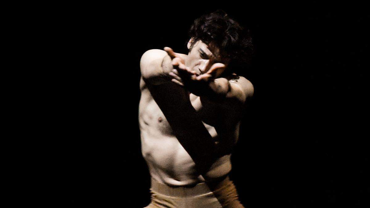 Herman Cornejo, Bailarín Principal del American Ballet Theater, en “Anima Animal”, coreografía de Anabella Tuliano que se presentará en la gala “Herman Cornejo & Ballet Stars” en el New World Center (NWC) de Miami Beach.