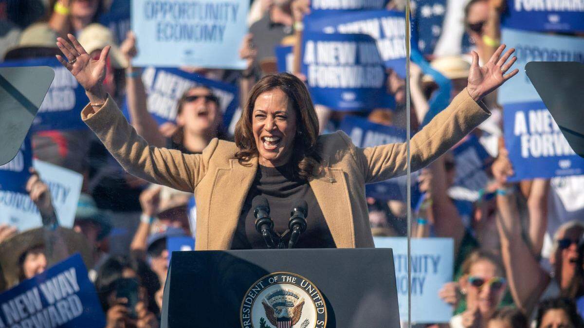 La vicepresidenta Kamala Harris habla en un acto de campaña en North Hampton, New Hampshire, el miércoles 4 de septiembre de 2024.