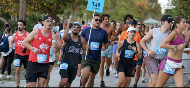 Esta media maratón propone un recorrido donde el paisaje importa tanto como el ritmo. 