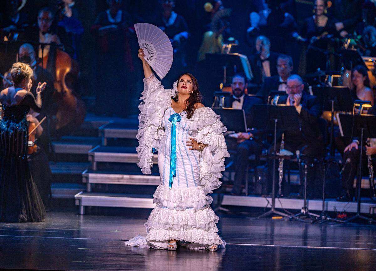 Eglise Gutiérrez le dio una maravillosa voz a la bella mulata cubana.