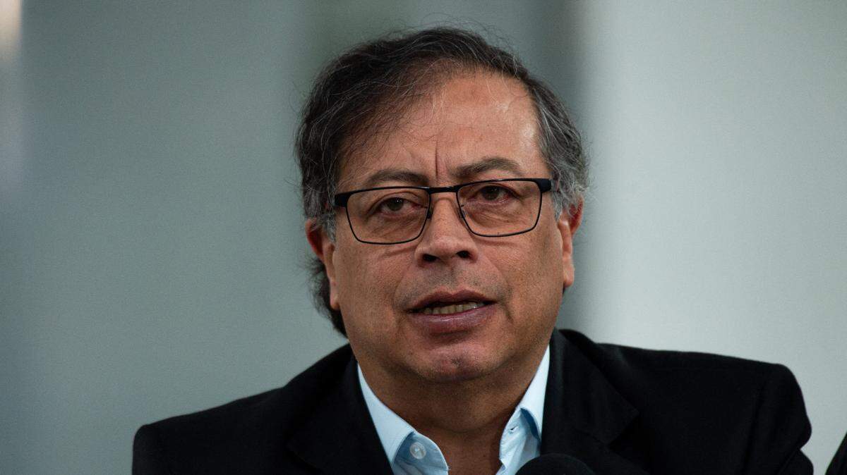 El presidente colombiano, Gustavo Petro, comparó el miércoles la letalidad que tiene hoy el fentanilo como droga frente a la de la marihuana y la cocaína y censuró que éstas últimas hayan sido siempre consideradas como sustancias prohibidas a nivel global porque no tienen el mismo “efecto mortífero”.