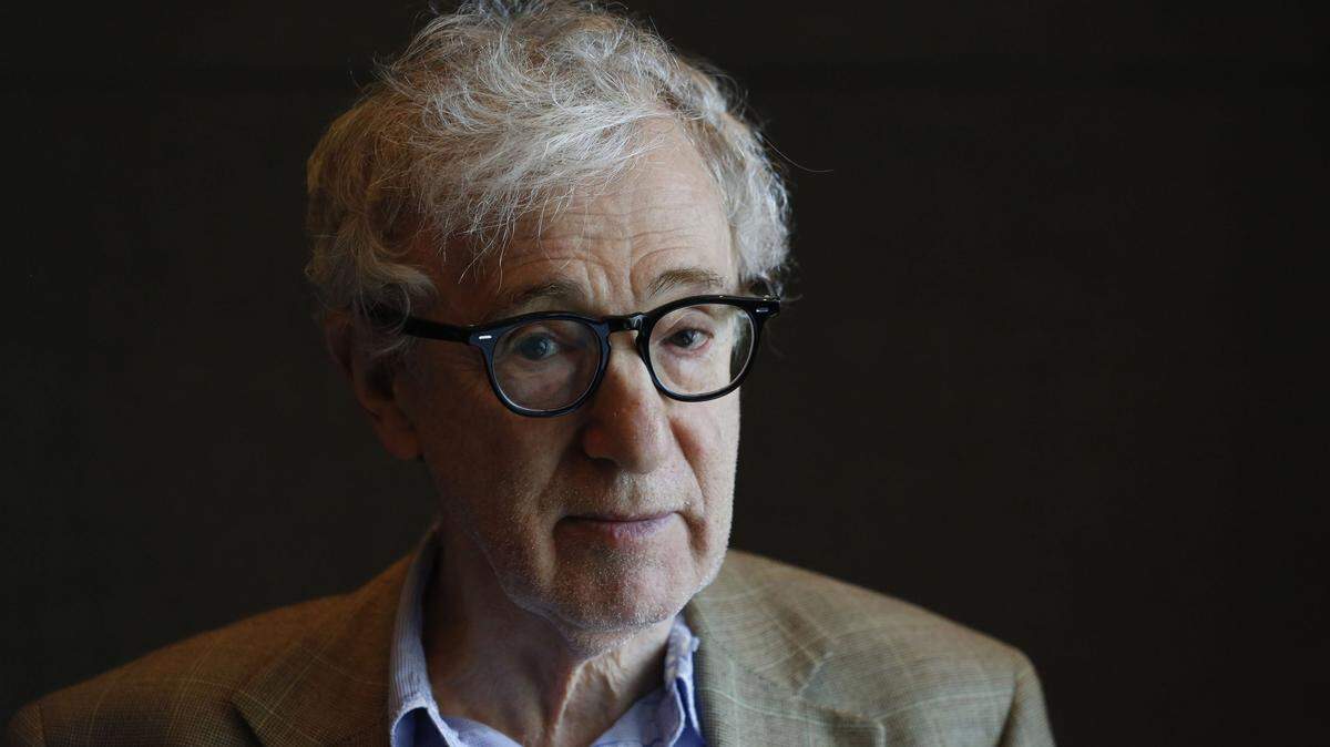 Woody Allen en el restaurante NoMi en el Park Hyatt en Chicago el 20 de julio de 2014. Su nueva película, “Magic in the Moonlight”, es la número 44 en sus 48 años como director. (Chicago Tribune / MCT / Jose M. Osorio)