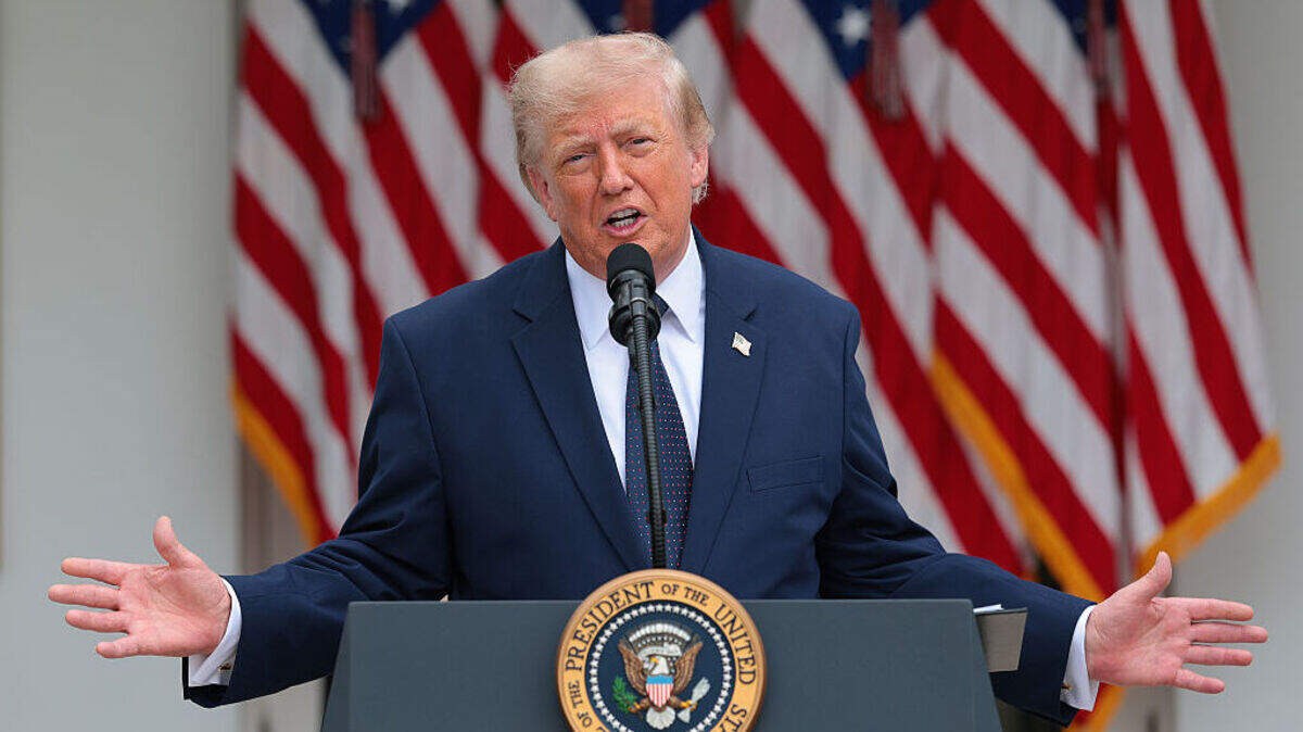 El presidente de Estados Unidos, Donald Trump, puso este jueves en duda la integridad del sistema electoral de su país, a pocos meses de las elecciones de medio mandato.