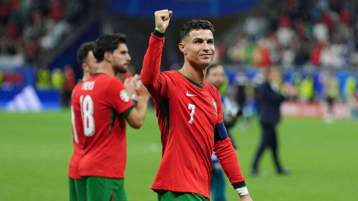 Cristiano Ronaldo cumple este miércoles 40 años en una excelente forma física y sin visos de retirarse en el horizonte, gracias a una fortaleza mental que le hace seguir muy motivado pese a haberlo conseguido casi todo como futbolista.