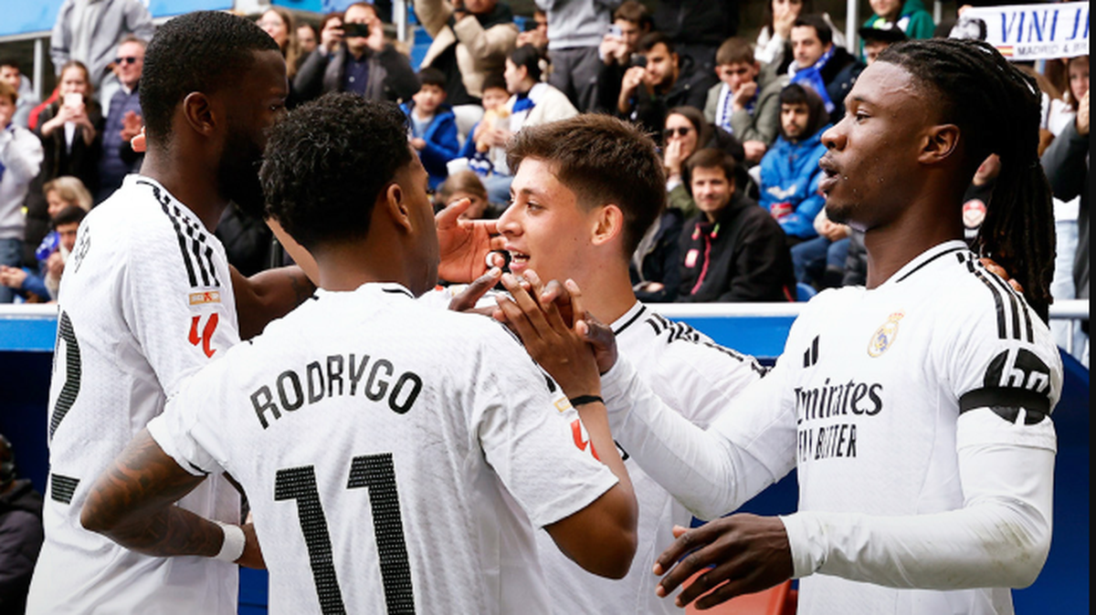 El Real Madrid se impuso este domingo 1-0 al Alavés en Vitoria, en la 31ª jornada de LaLiga, pese a la expulsión del francés Kylian Mbappé en la primera parte, y se vuelve a colocar a cuatro puntos del líder Barcelona, que ganó el sábado por el mismo resultado al Leganés.