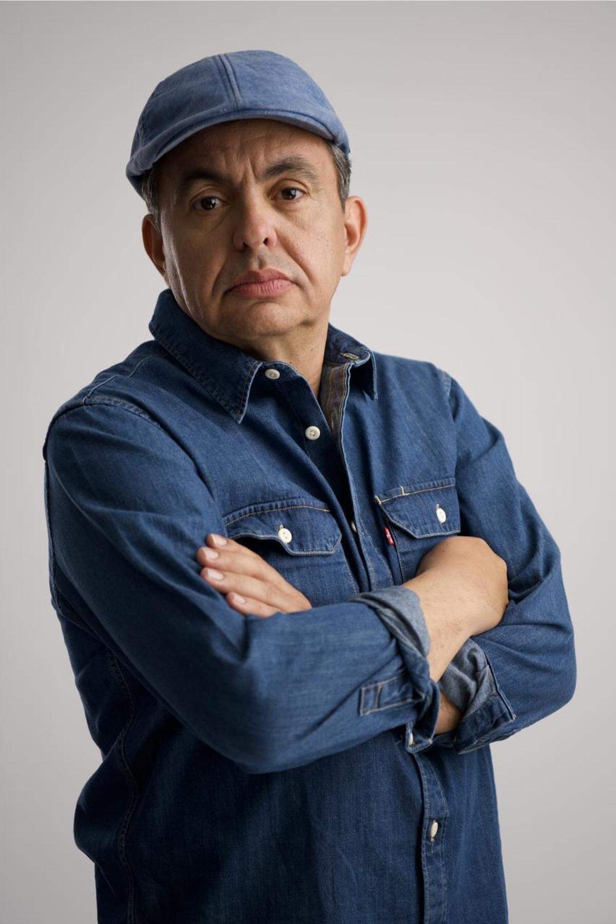 “He vuelto a empezar muchas veces y esta es una nueva, pero ahora enfrento la situación desde mis 53 años, con mucha más experiencia, con mucho más camino, con mucho más andar”, dice Carlucho.