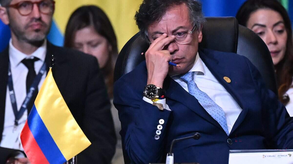 El presidente de Colombia, Gustavo Petro, asiste a la X Cumbre de Jefes de Estado y de Gobierno, en el marco del Foro de Alto Nivel CELAC-África, en Bogotá, el 21 de marzo de 2026.