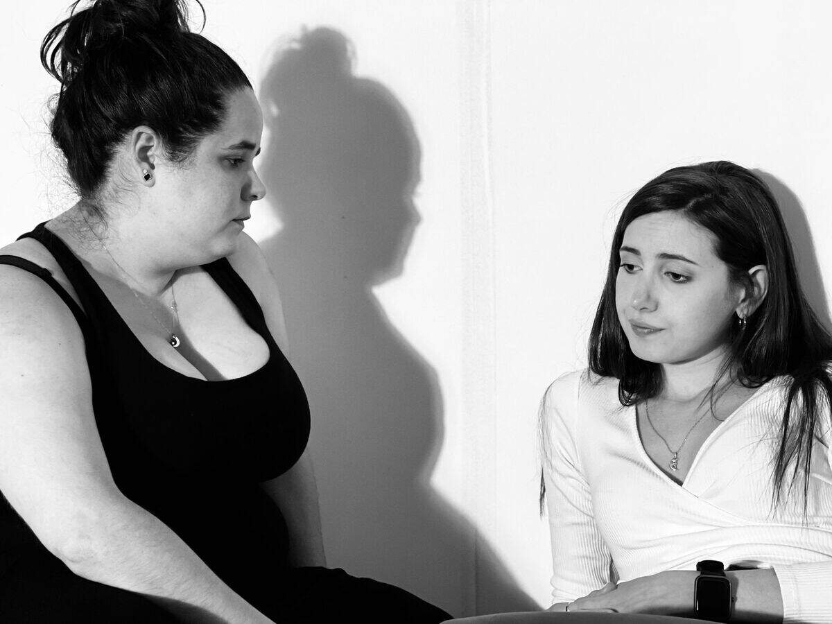 Ana Collado (izq) y Vicoria Rizzuti