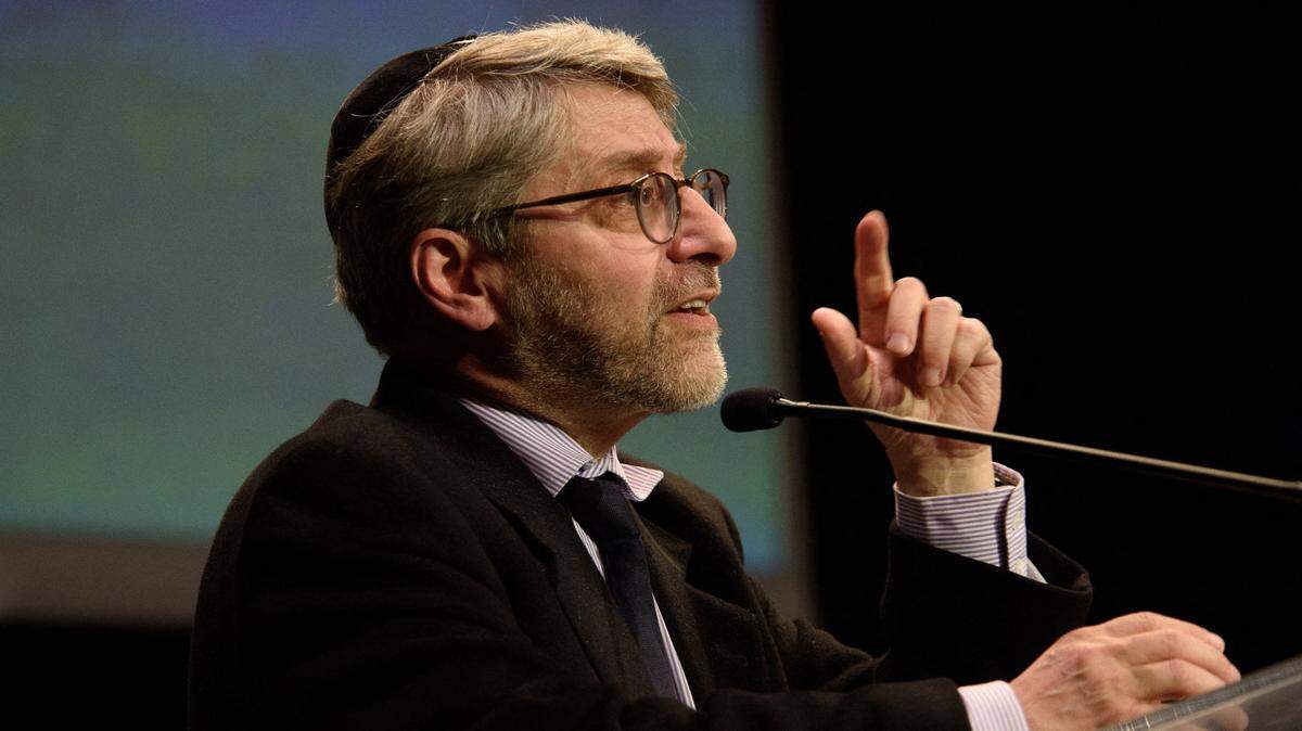 El gran rabino de Francia, Haim Korsia, dijo en la red social X que estaba horrorizado por la violación a la menor judía de 12 años cerca de París y denunció una avalancha de antisemitismo sin precedentes en el país. 