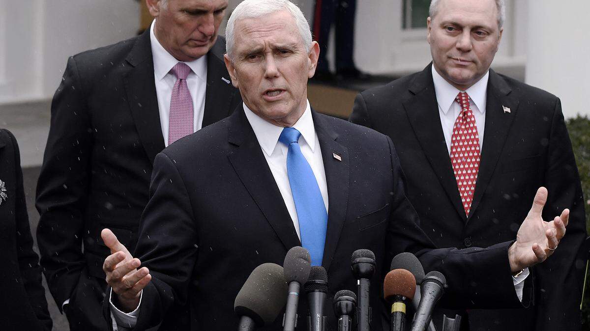 Foto de archivo del 9 de enero de 2019. El vicepresidente de Estados Unidos, Mike Pence, rechazó el martes invocar la 25ª Enmienda de la Constitución para apartar del cargo al presidente Donald Trump, lo cual abre la vía al lanzamiento esta semana de un segundo procedimiento de juicio político al mandatario saliente.