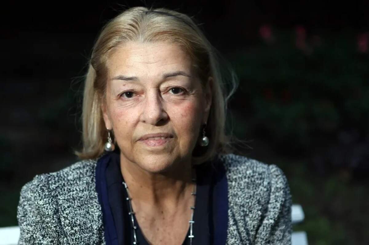 En 2006 Beatriz de Moura recibió la Cruz de Sant Jordi que entrega la Generalitat (Gobierno regional) de Cataluña, y en 2010 el Ministerio español de Cultura le otorgó la Medalla de Oro al Mérito en las Bellas Artes.