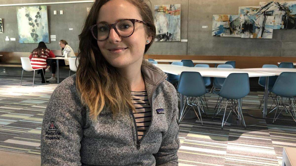 Michelle Peterson, estudiante de medicina en Phoeniz, Arizona, dijo que ya decidió que quiere especializarse en adicciones, y trabajar codo a codo con médicos de atención primaria.