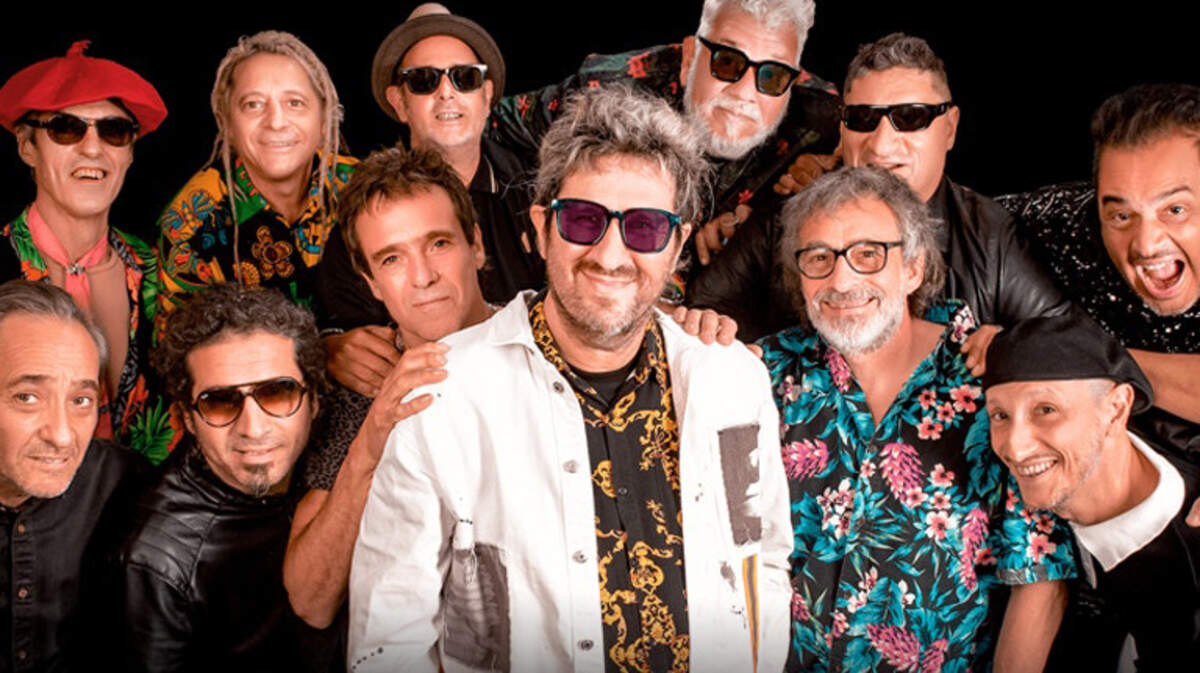 Concierto en vivo de Los Auténticos decadentes en el Miami Beach Bandshell.
