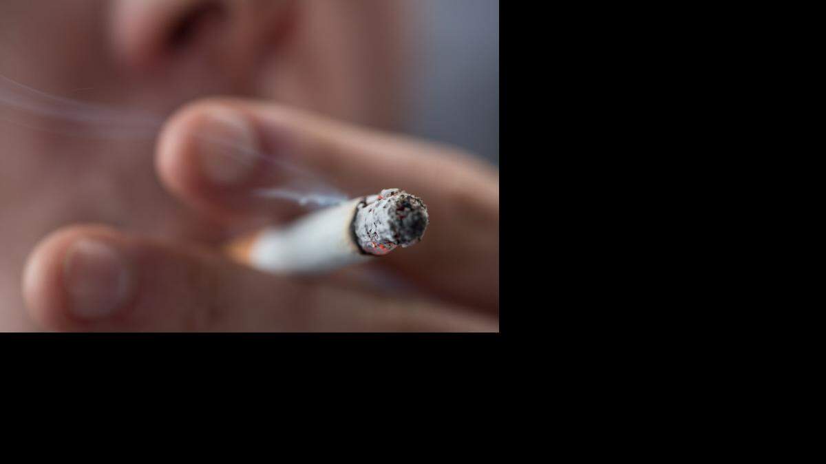 La esclerosis múltiple es una enfermedad degenerativa y el tabaco es uno de los factores de riesgo conocidos.