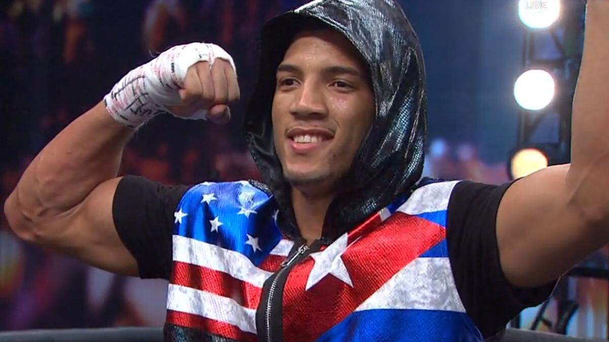 David Morell Jr. estará pendiente de David Benavidez. Inmerso en medio de un campamento para su próxima pelea, el cubano hará tiempo para ver el choque del Bandera Roja y David Lemieux por un título interino del CMB.